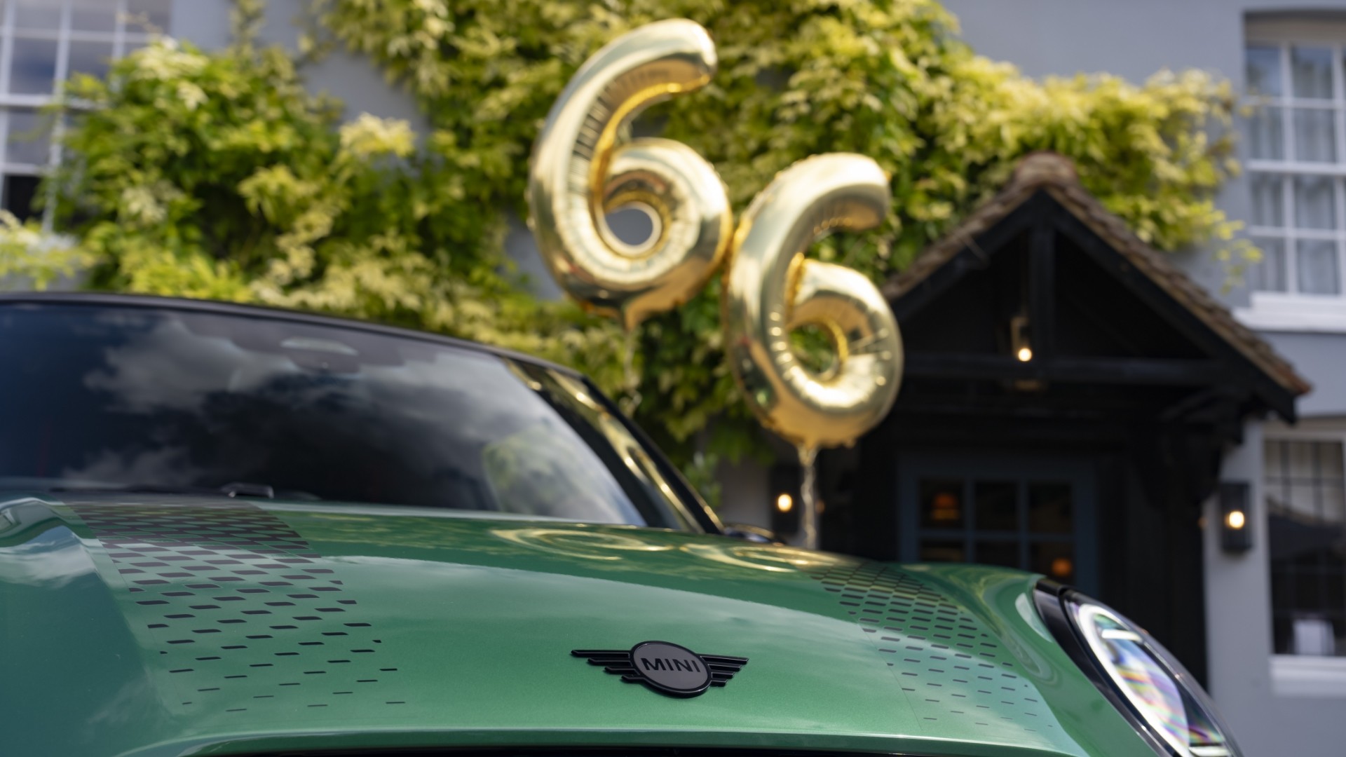 Mutlu Yıllar MINI: 66 Yıl Süren İkonik Stil, Sürüş Keyfi ve Yarışçı Ruh Mutlu Yıllar MINI: 66 Yıl Süren İkonik Stil, Sürüş Keyfi ve Yarışçı Ruh